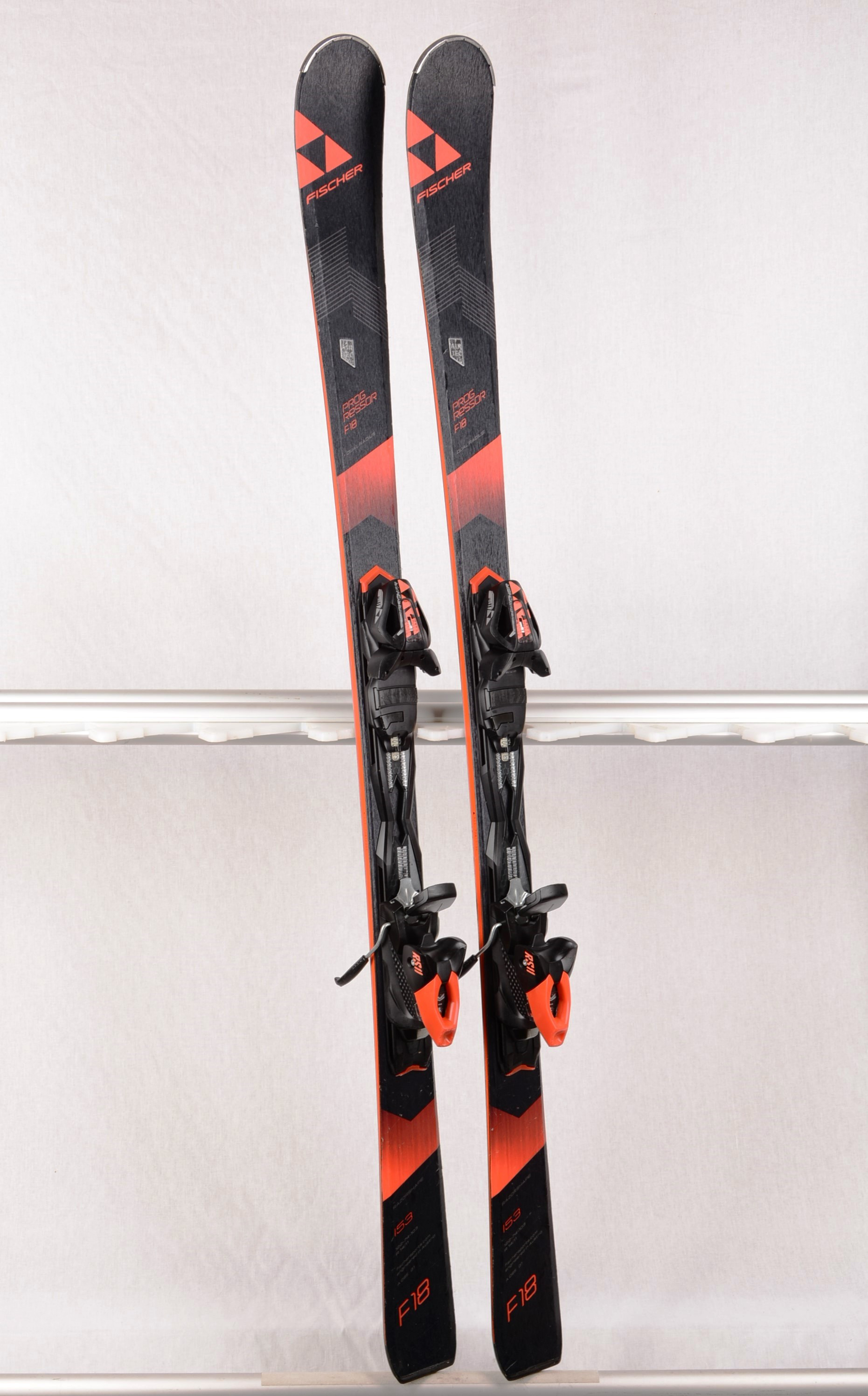Vlot Empirisch elegant skis FISCHER PROGRESSOR F18, RAZORSHAPE, AIR TEC, DUAL radius, woodcore,  carbon + Fischer RS 11 - Mardosport.com