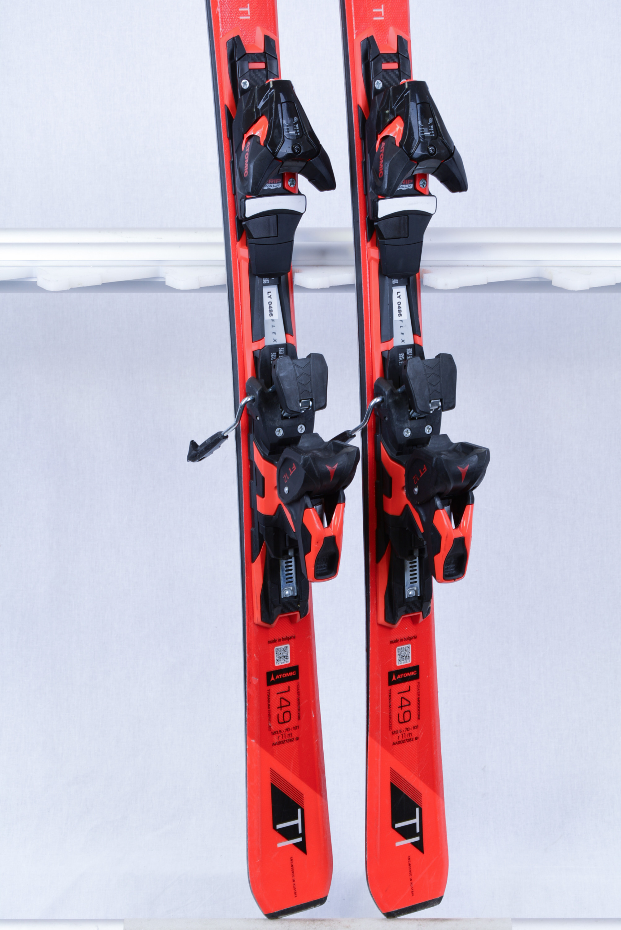 skis REDSTER TI 2019 RED, woodcore, titanium + Atomic FT 12 ( condition ) - Mardosport.com