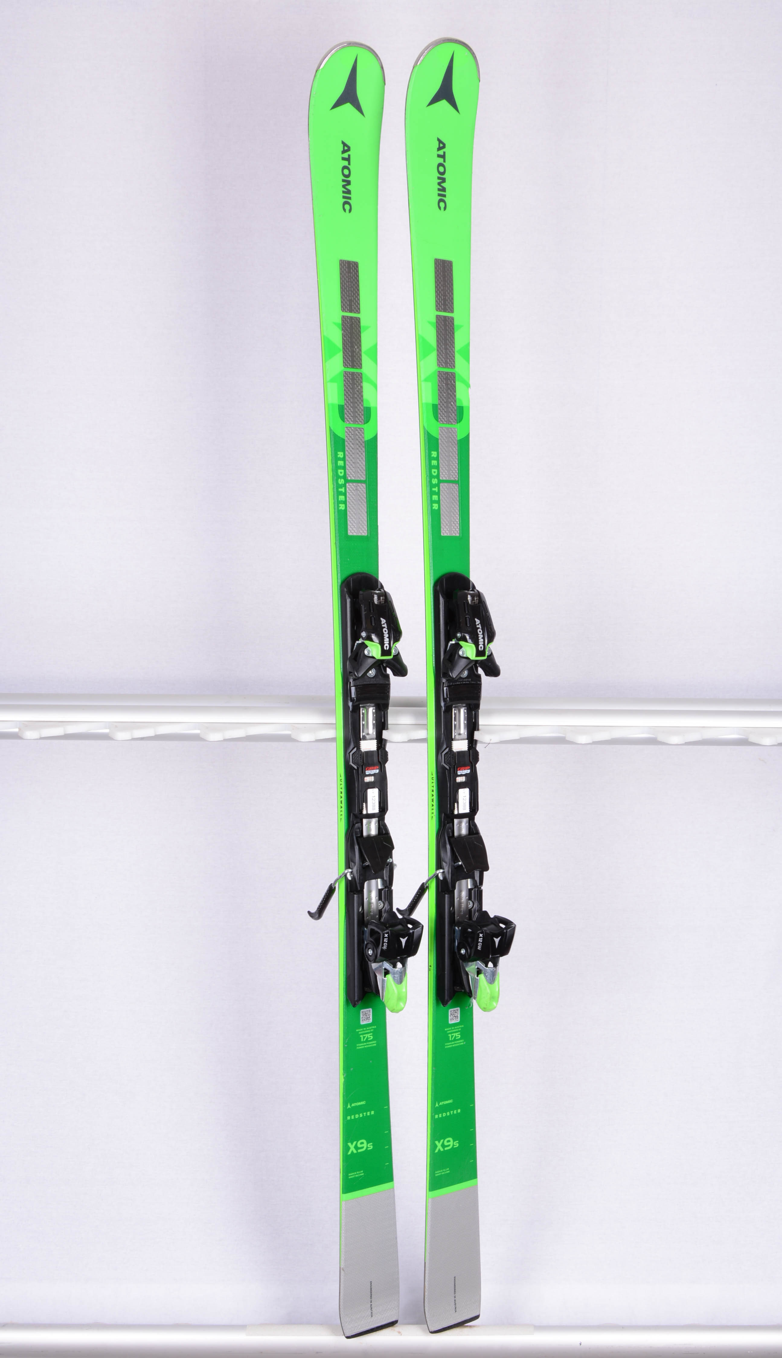 Gemiddeld Mathis wetenschapper skis ATOMIC REDSTER X9s 2022, green, titanium powered, grip walk, power  woodcore, ultrawall + Atomic X 12 GW - Mardosport.com