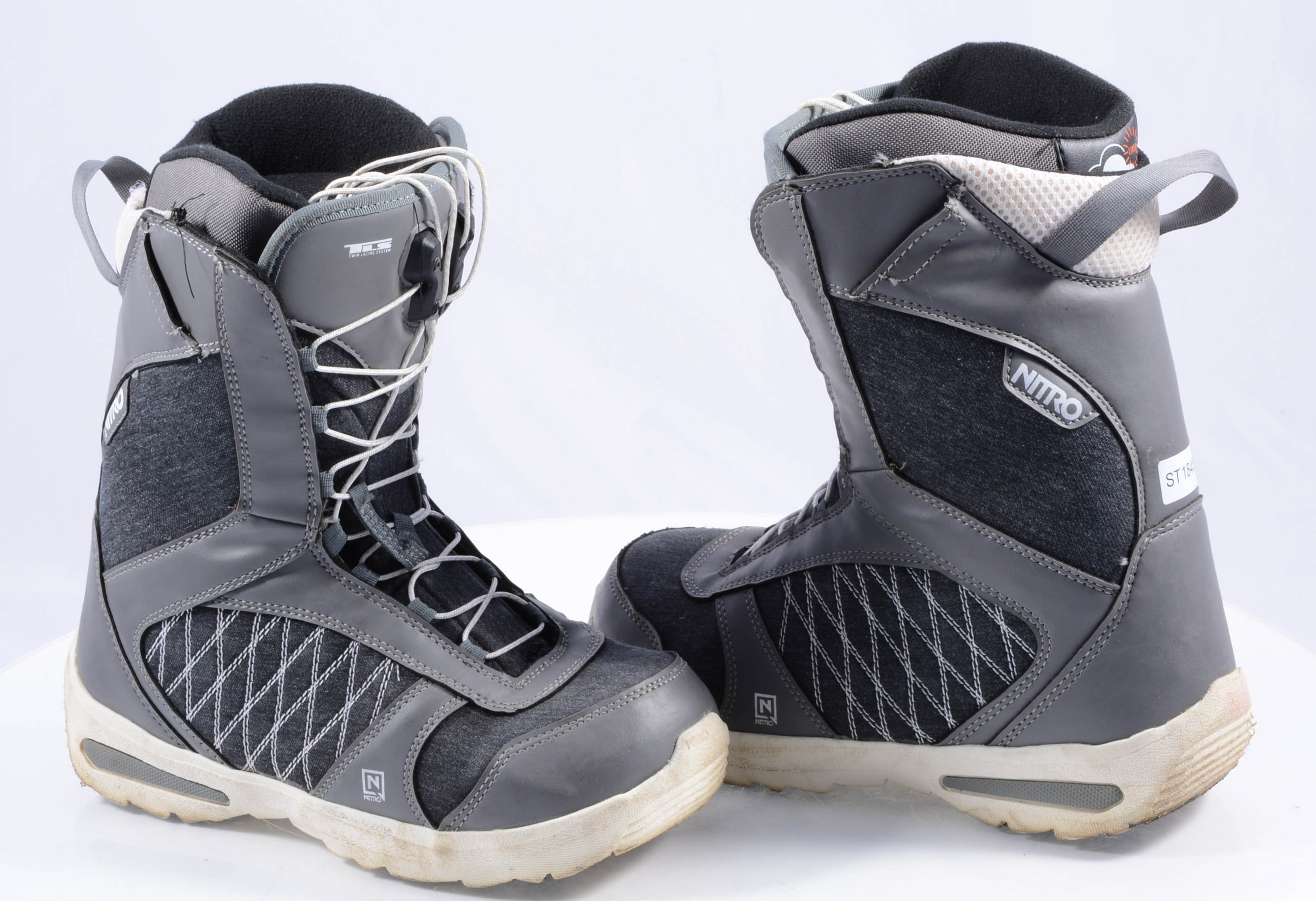 snowboard boots NITRO FLORA TLS, Twin Lacing Liner Lacing, TPR Outsole, Grey ( TOP condition ) - Mardosport.co.uk
